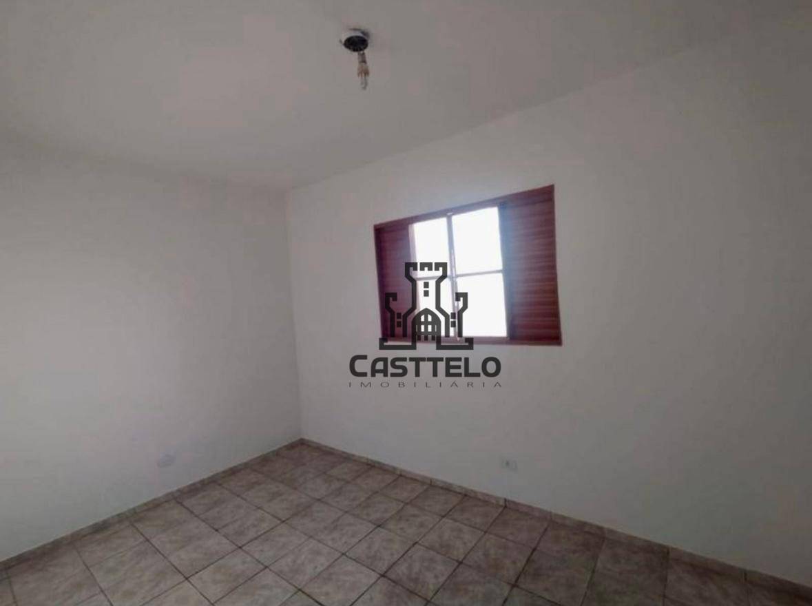 Casa à venda com 3 quartos, 76m² - Foto 9