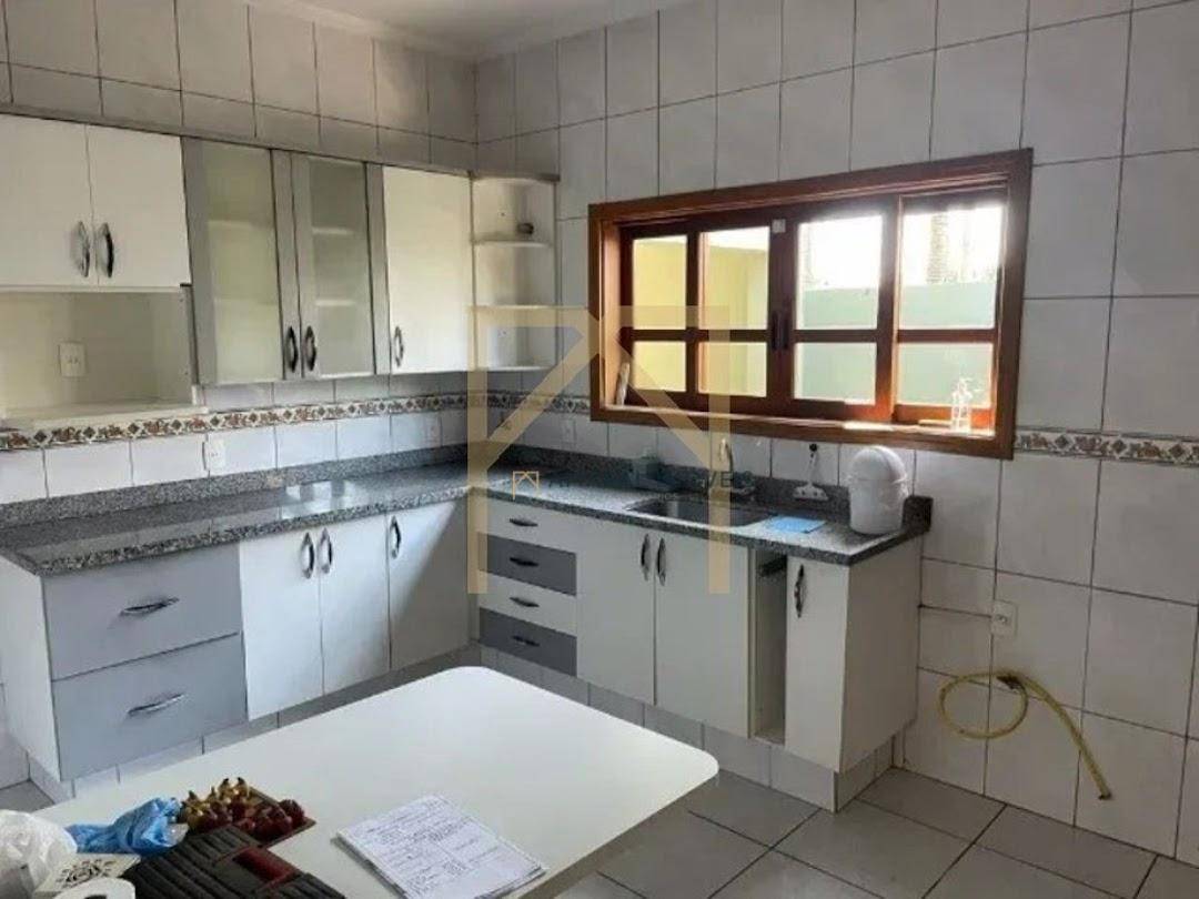 Casa à venda com 5 quartos, 400m² - Foto 4