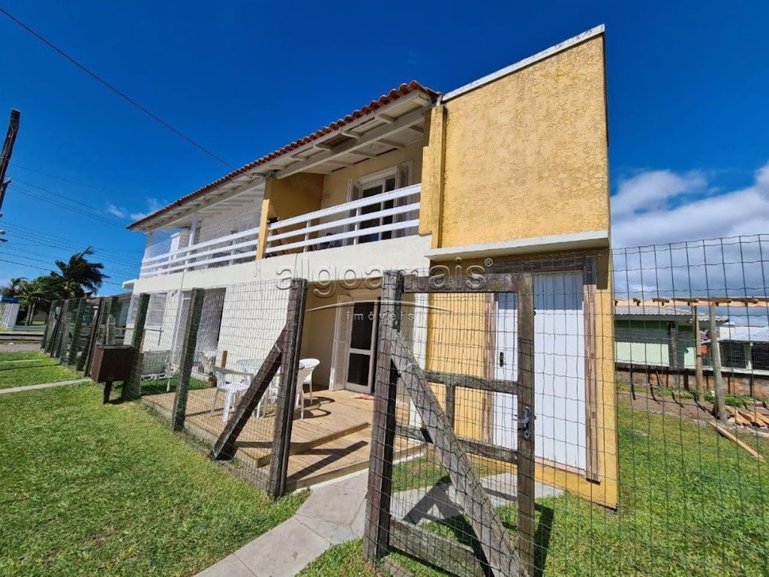 Casa à venda com 2 quartos, 45m² - Foto 1