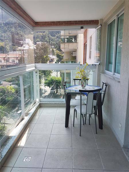 Apartamento à venda com 3 quartos, 70m² - Foto 4