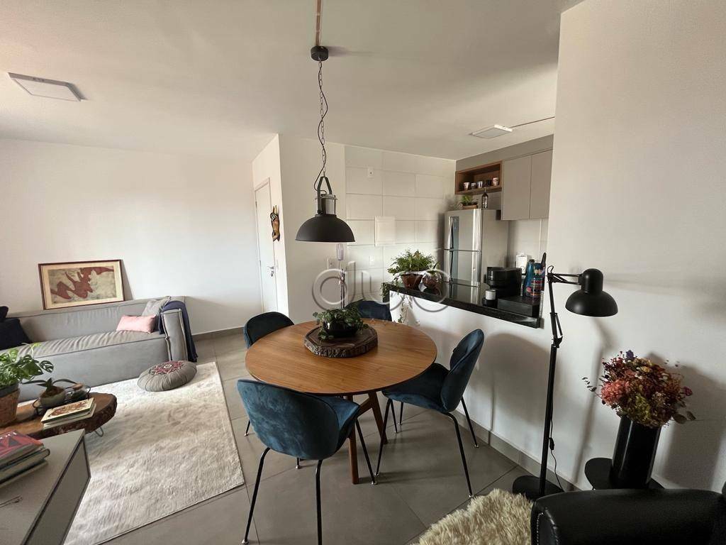 Apartamento à venda com 3 quartos, 72m² - Foto 1