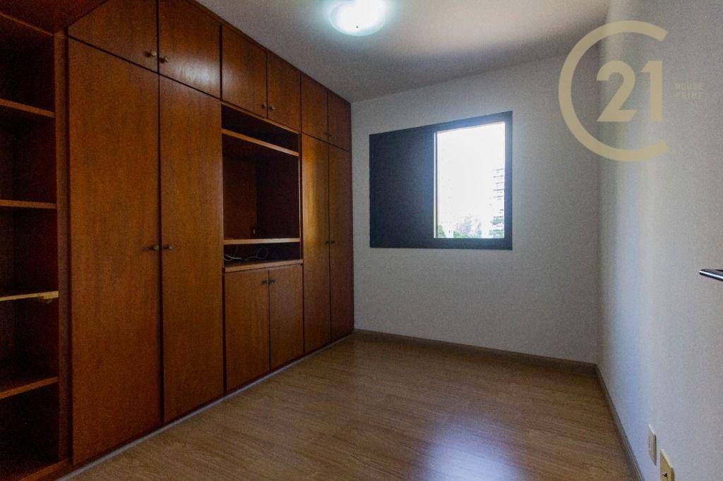 Apartamento à venda com 3 quartos, 121m² - Foto 23