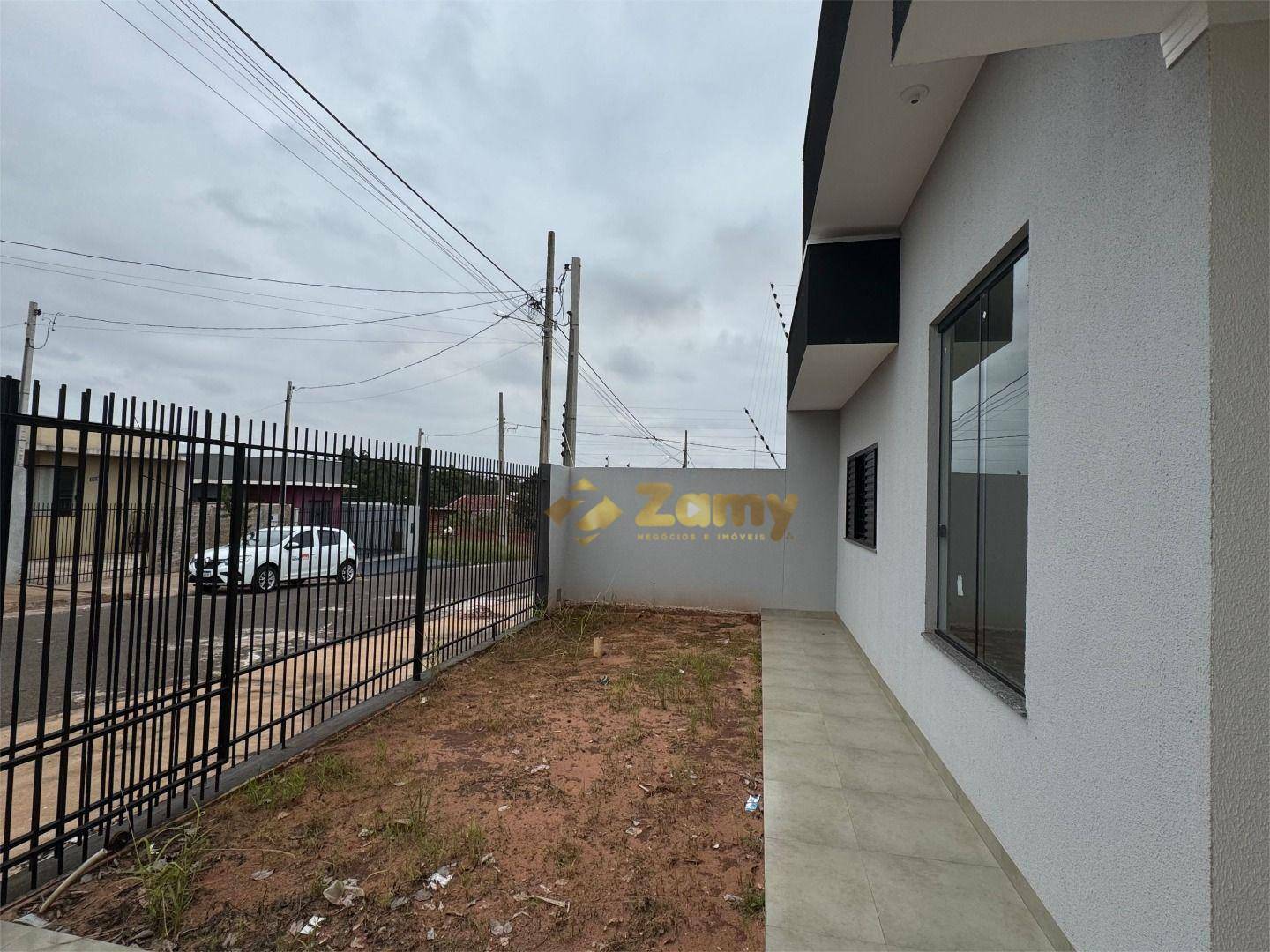 Casa à venda com 2 quartos, 67m² - Foto 2