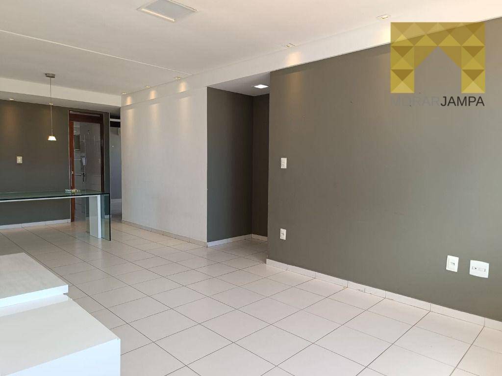 Apartamento à venda com 3 quartos, 97m² - Foto 2