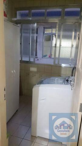 Apartamento à venda com 2 quartos, 70m² - Foto 10