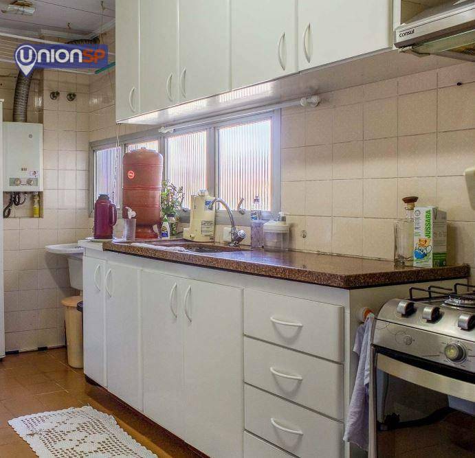 Apartamento à venda com 3 quartos, 98m² - Foto 18