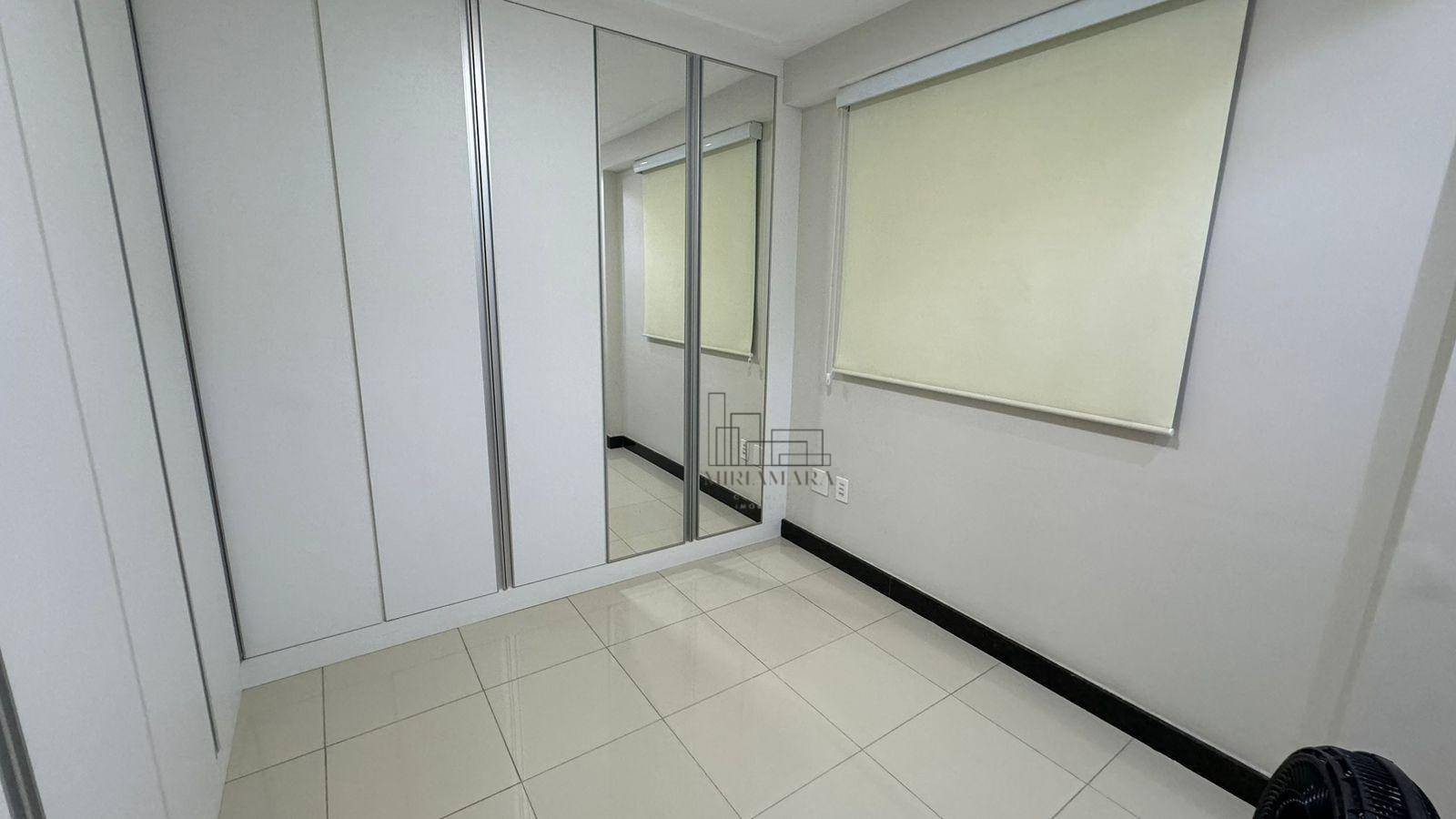 Cobertura à venda com 3 quartos, 214m² - Foto 10