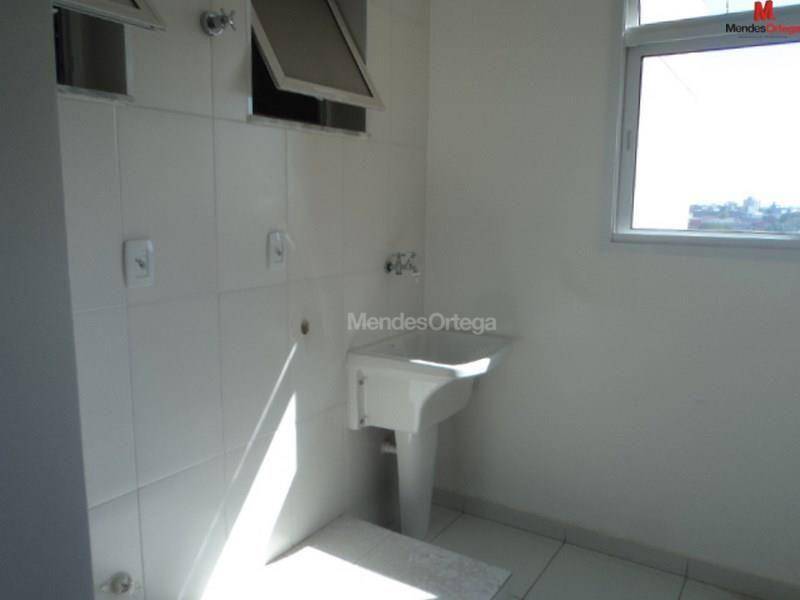 Apartamento à venda com 3 quartos, 85m² - Foto 13