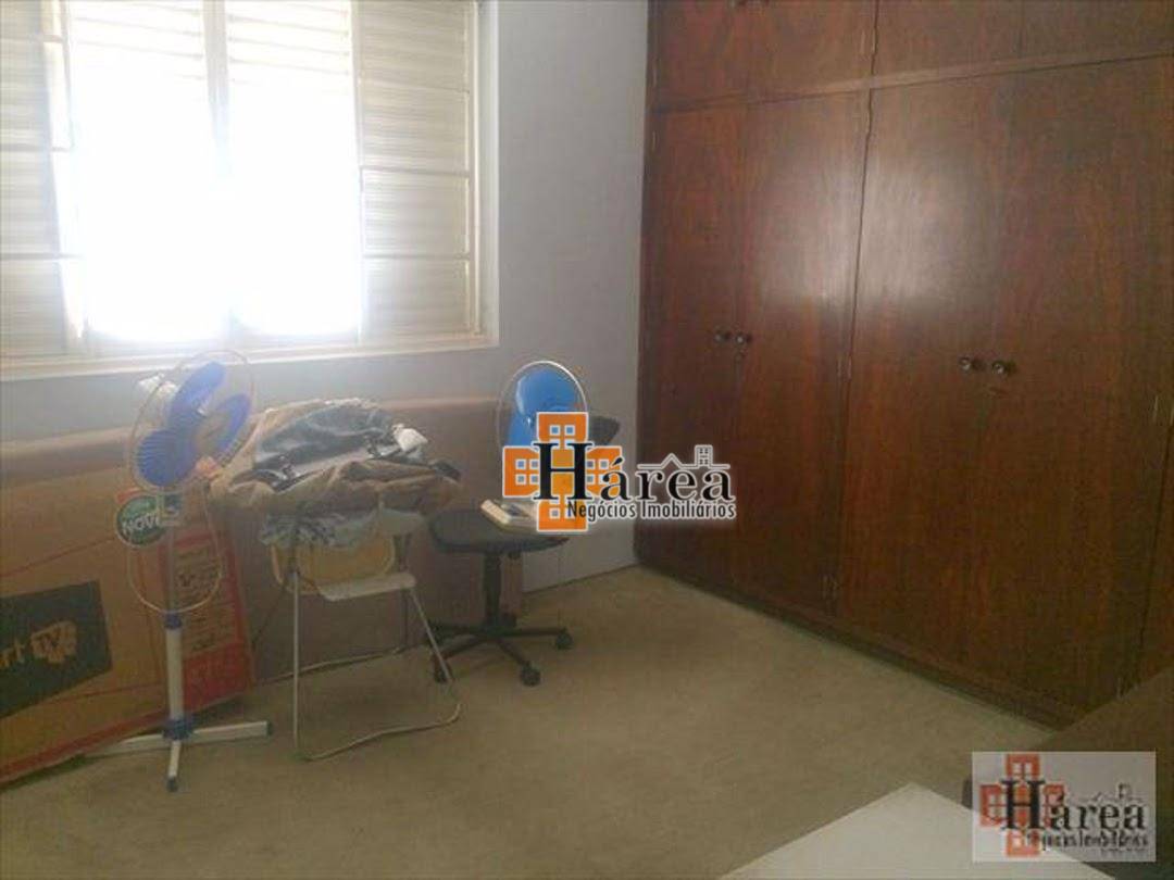 Casa à venda com 3 quartos, 205m² - Foto 13