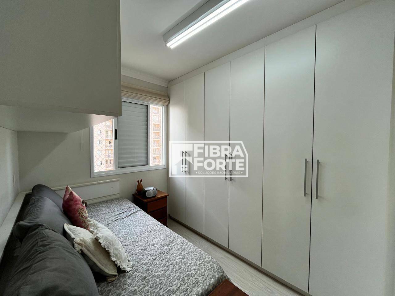 Apartamento à venda com 2 quartos, 69m² - Foto 27