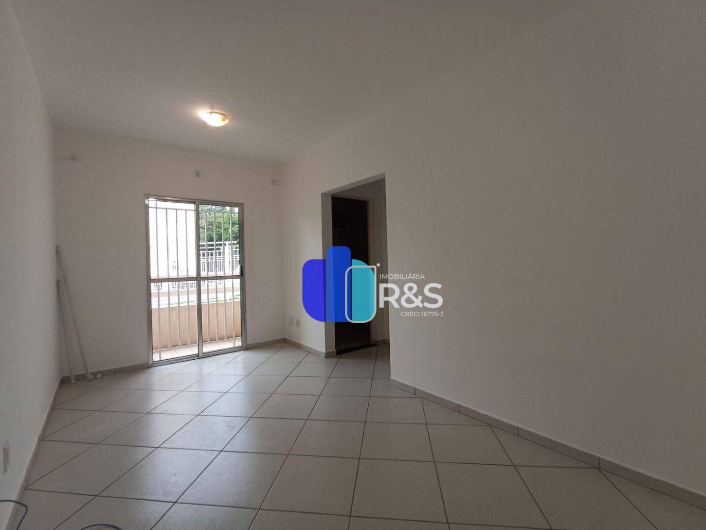 Apartamento para alugar com 2 quartos, 53m² - Foto 2