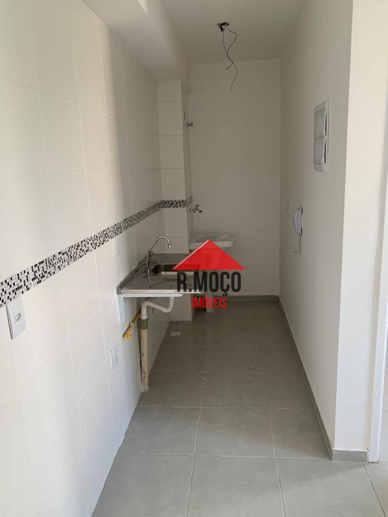 Apartamento à venda com 2 quartos, 27m² - Foto 17