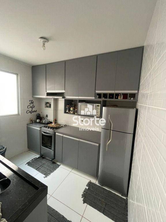 Apartamento à venda com 2 quartos, 50m² - Foto 3