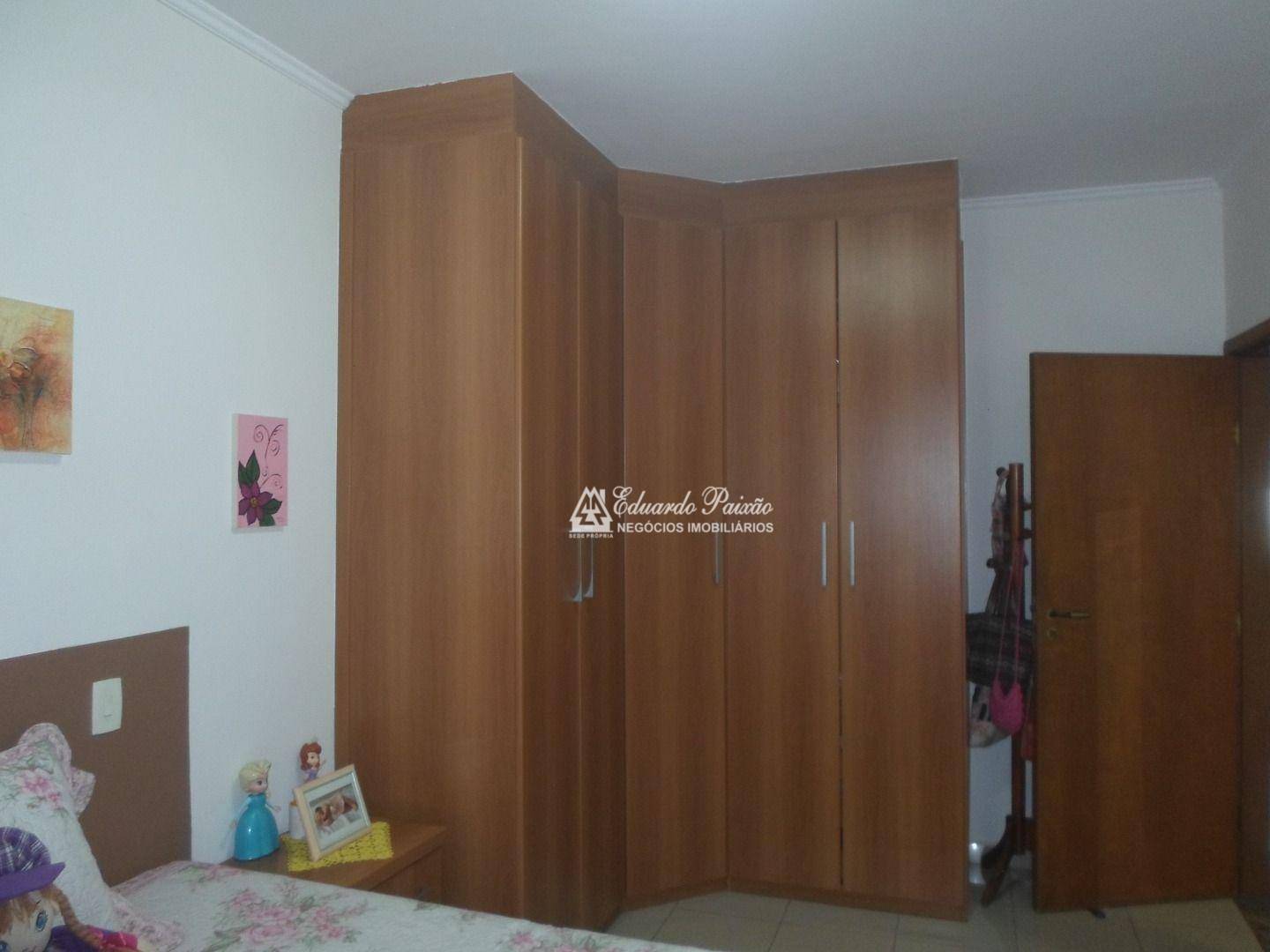 Casa à venda com 2 quartos, 180m² - Foto 15