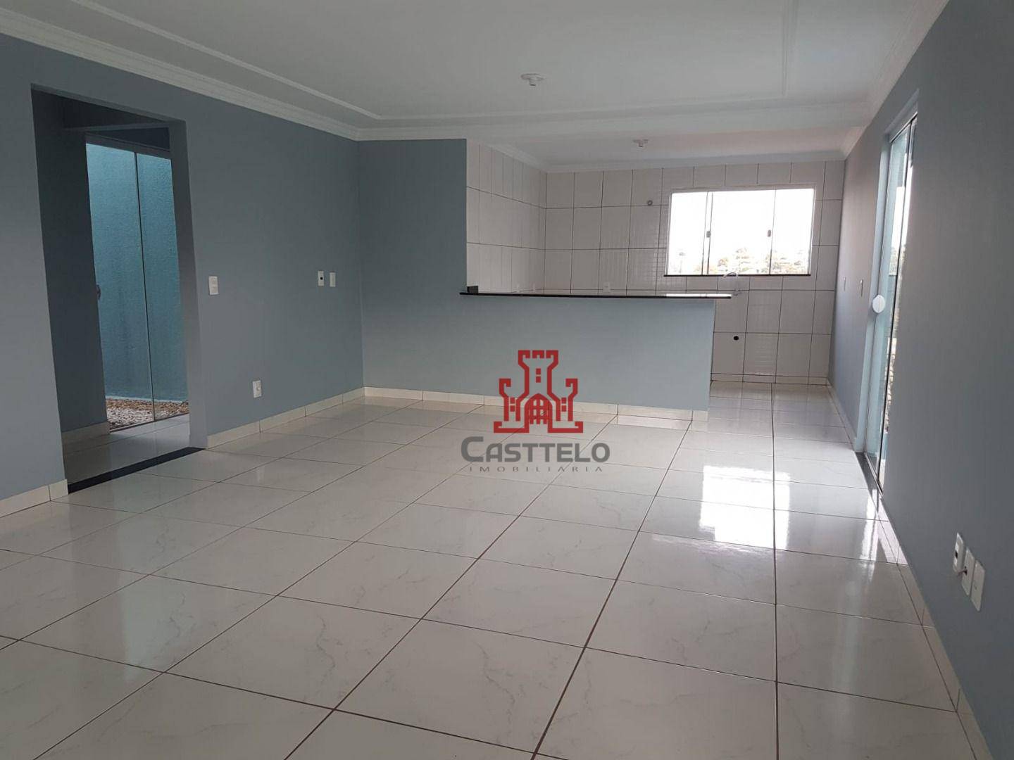 Casa à venda com 3 quartos, 140m² - Foto 1