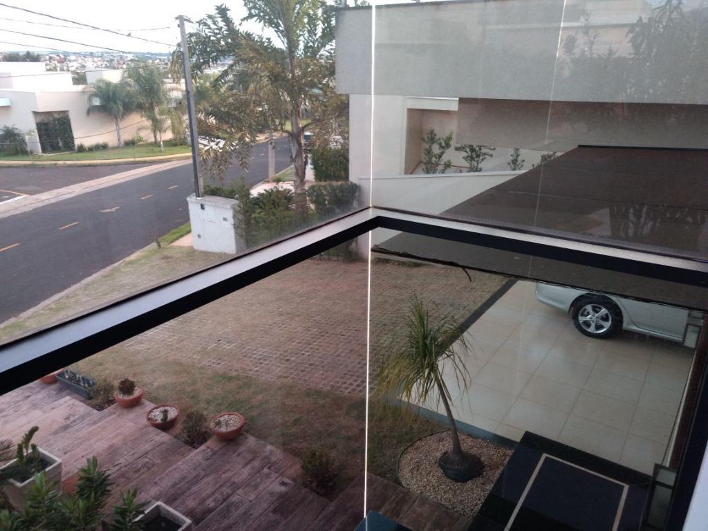 Casa de Condomínio à venda com 4 quartos, 335m² - Foto 2