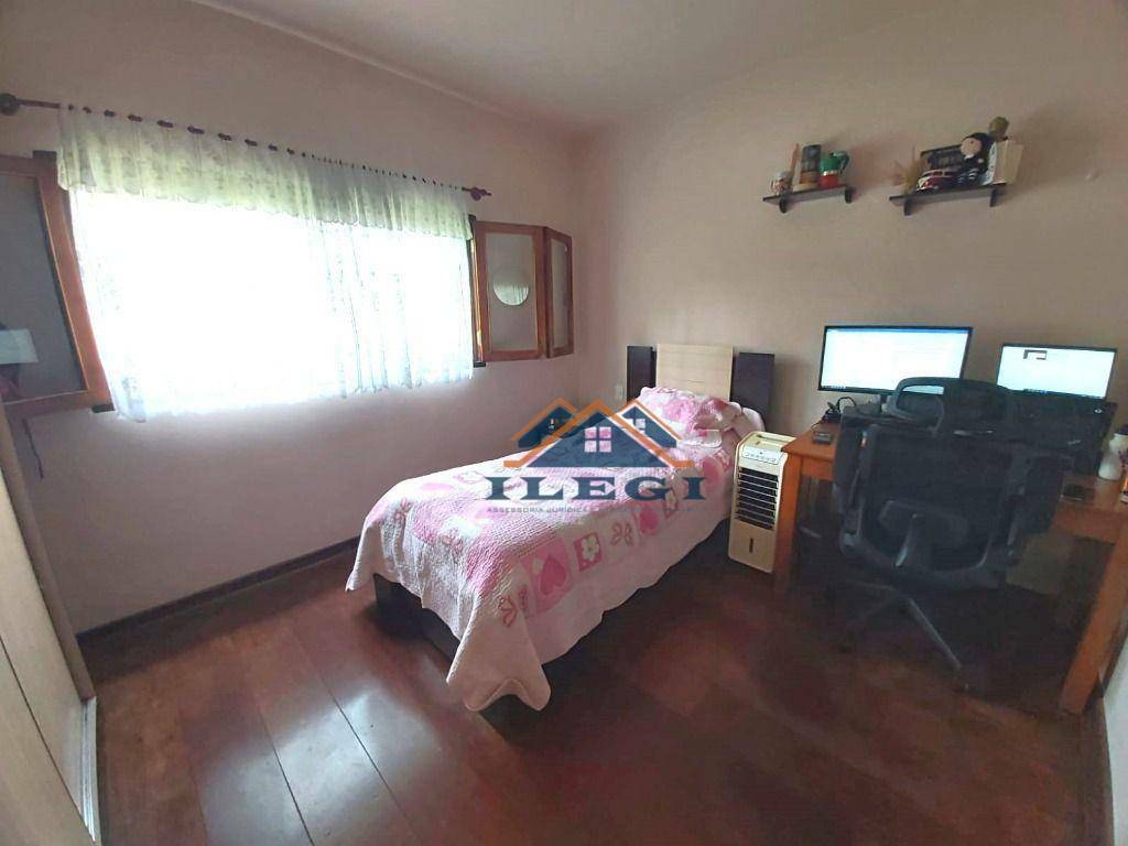 Casa de Condomínio à venda com 3 quartos, 230m² - Foto 16