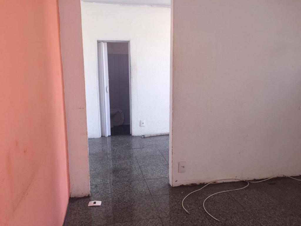 Casa à venda com 2 quartos, 70m² - Foto 22