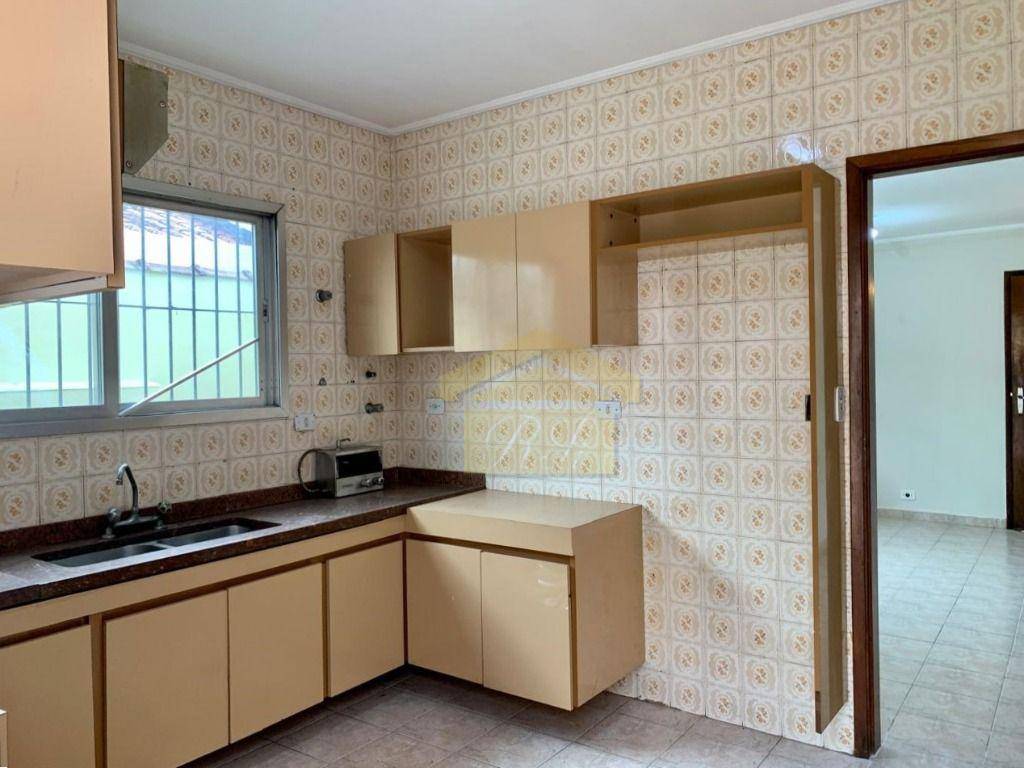 Sobrado para alugar com 3 quartos, 190m² - Foto 8