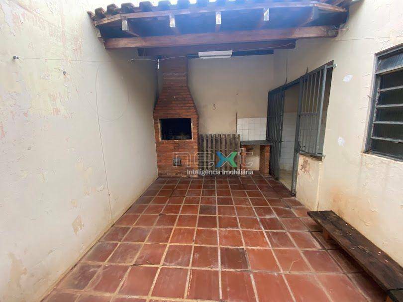 Casa à venda com 4 quartos, 136m² - Foto 15