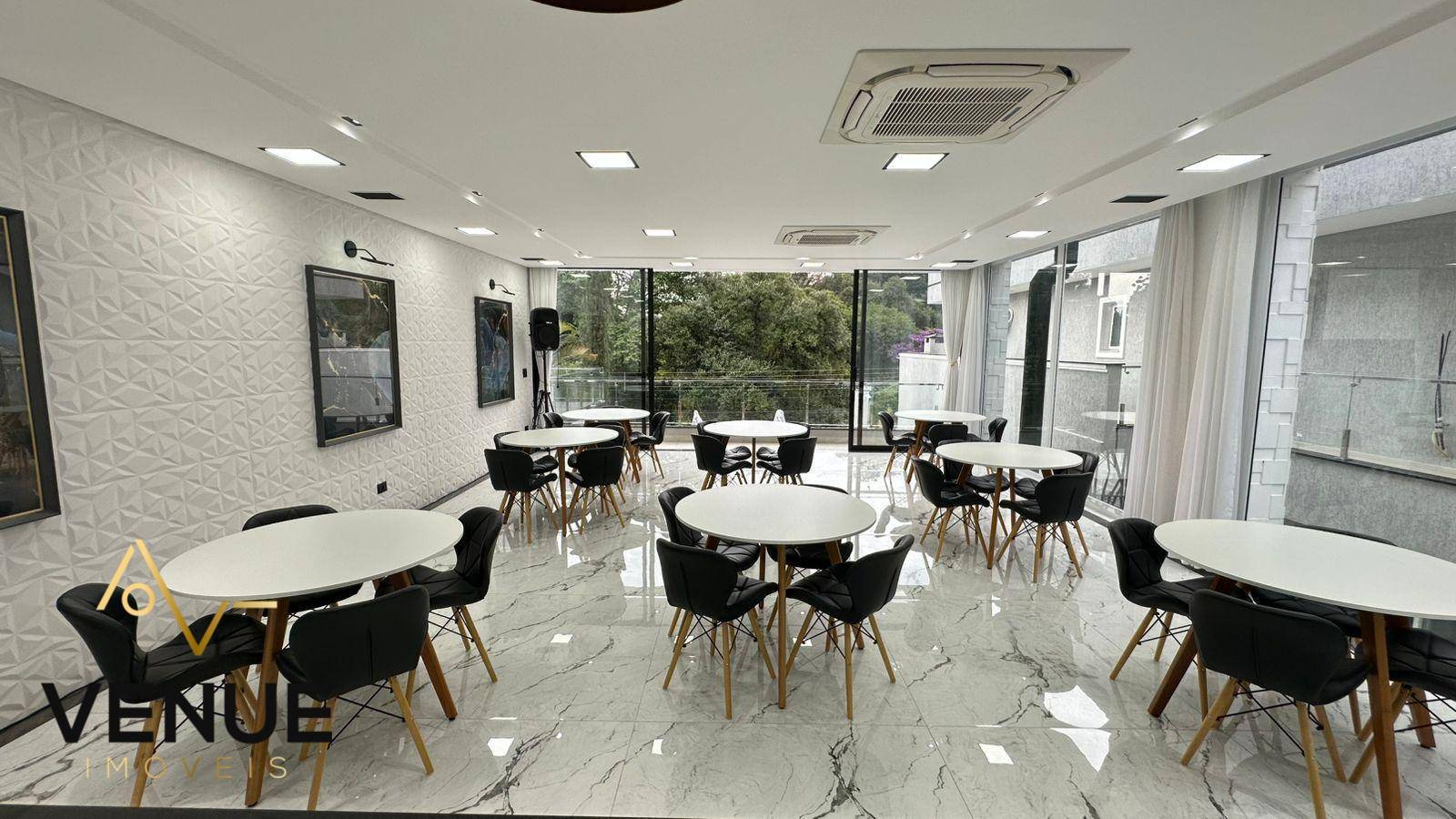 Casa de Condomínio à venda com 4 quartos, 750m² - Foto 49