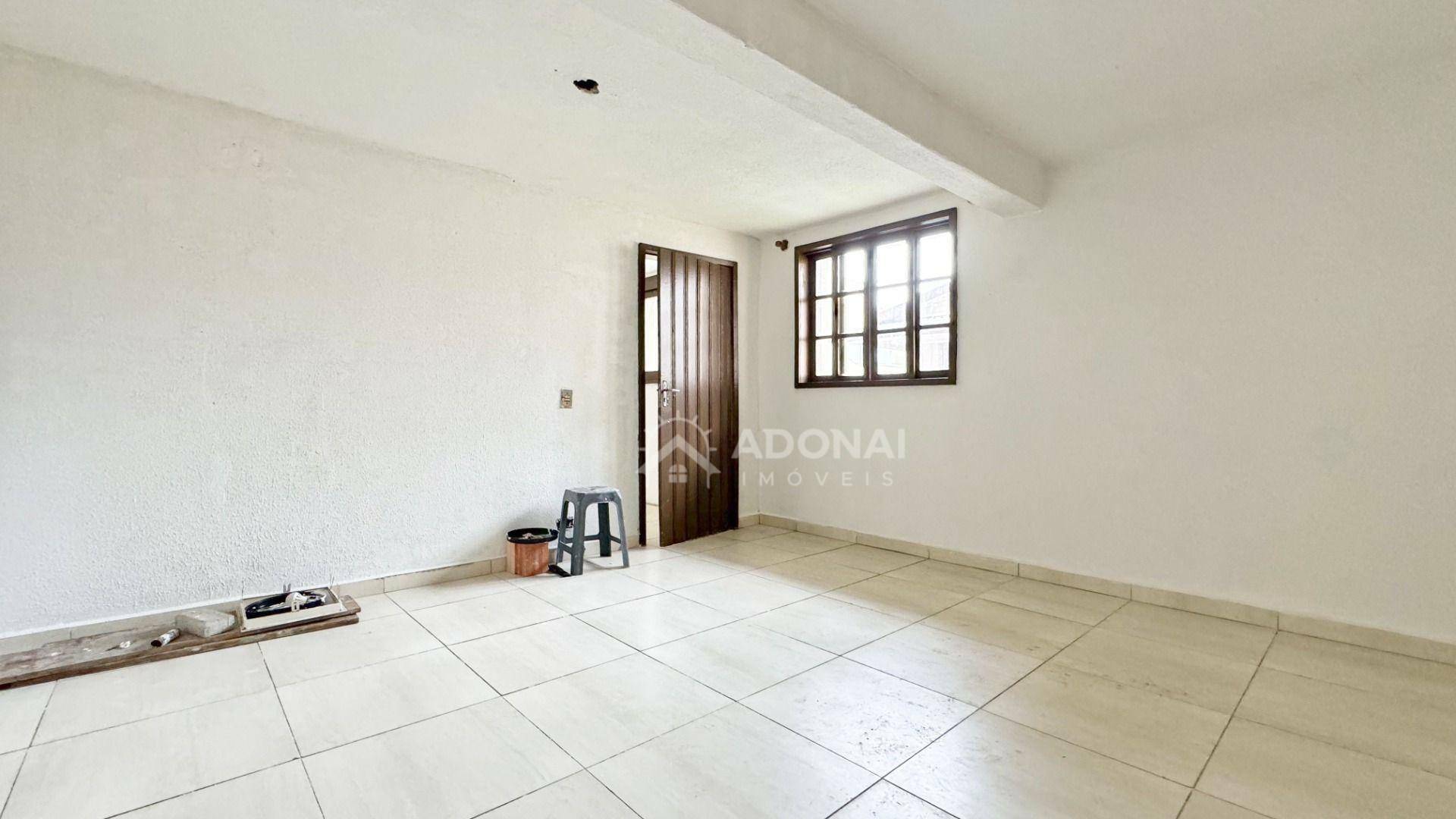 Casa à venda com 5 quartos, 210m² - Foto 21