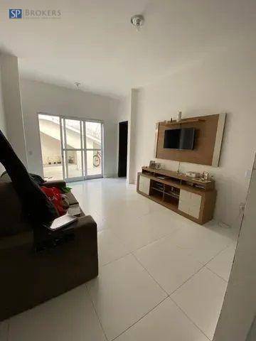 Casa à venda com 3 quartos, 160m² - Foto 1