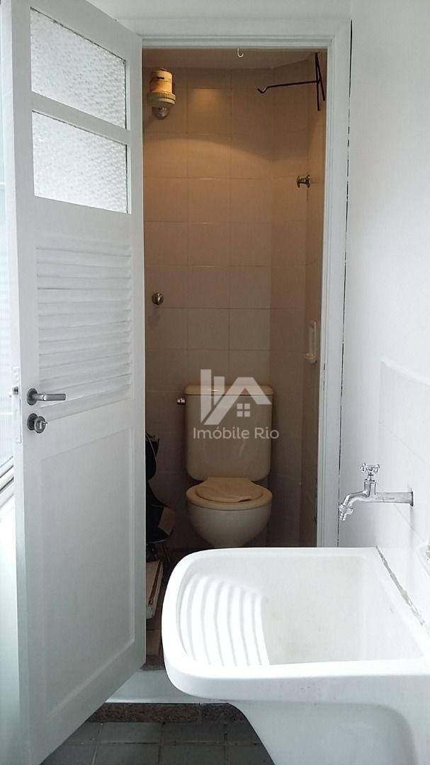 Apartamento à venda com 2 quartos, 65m² - Foto 1
