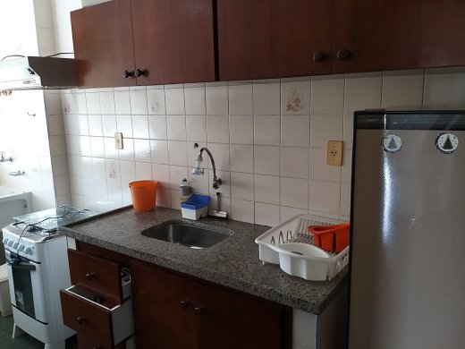 Apartamento à venda com 2 quartos, 70m² - Foto 7