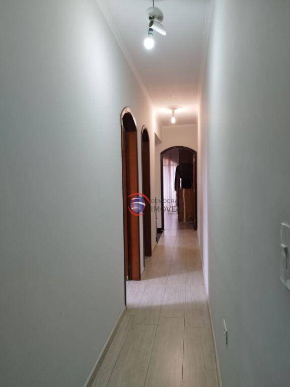 Sobrado à venda com 3 quartos, 268m² - Foto 16