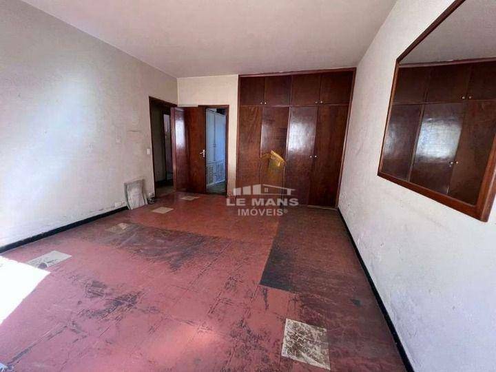 Casa para alugar com 4 quartos, 210m² - Foto 16