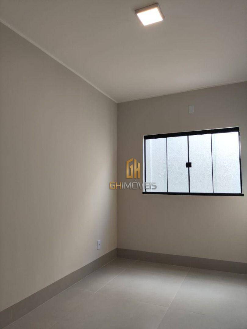 Casa à venda com 3 quartos, 110m² - Foto 14