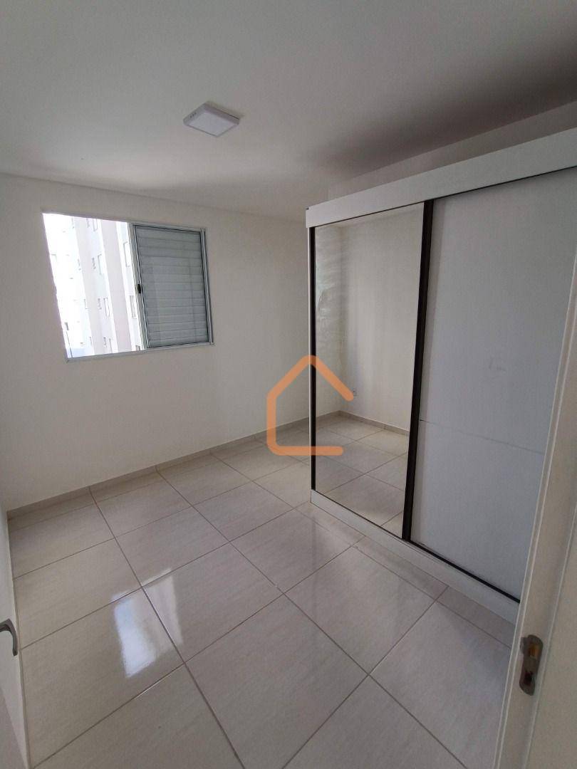 Apartamento para alugar com 2 quartos, 55m² - Foto 9