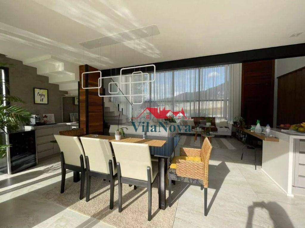 Casa à venda com 4 quartos, 302m² - Foto 3