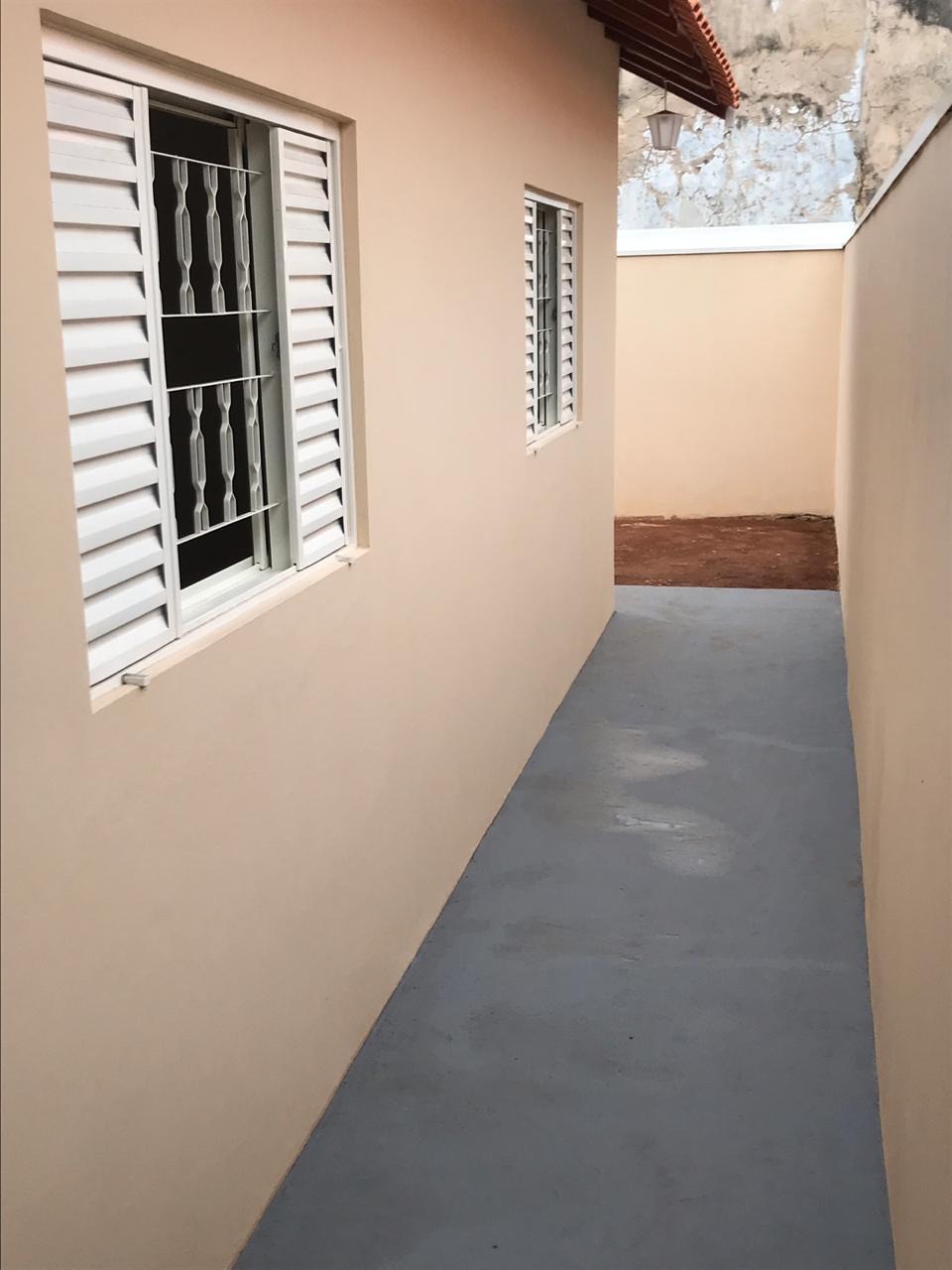 Casa à venda com 2 quartos, 60m² - Foto 14