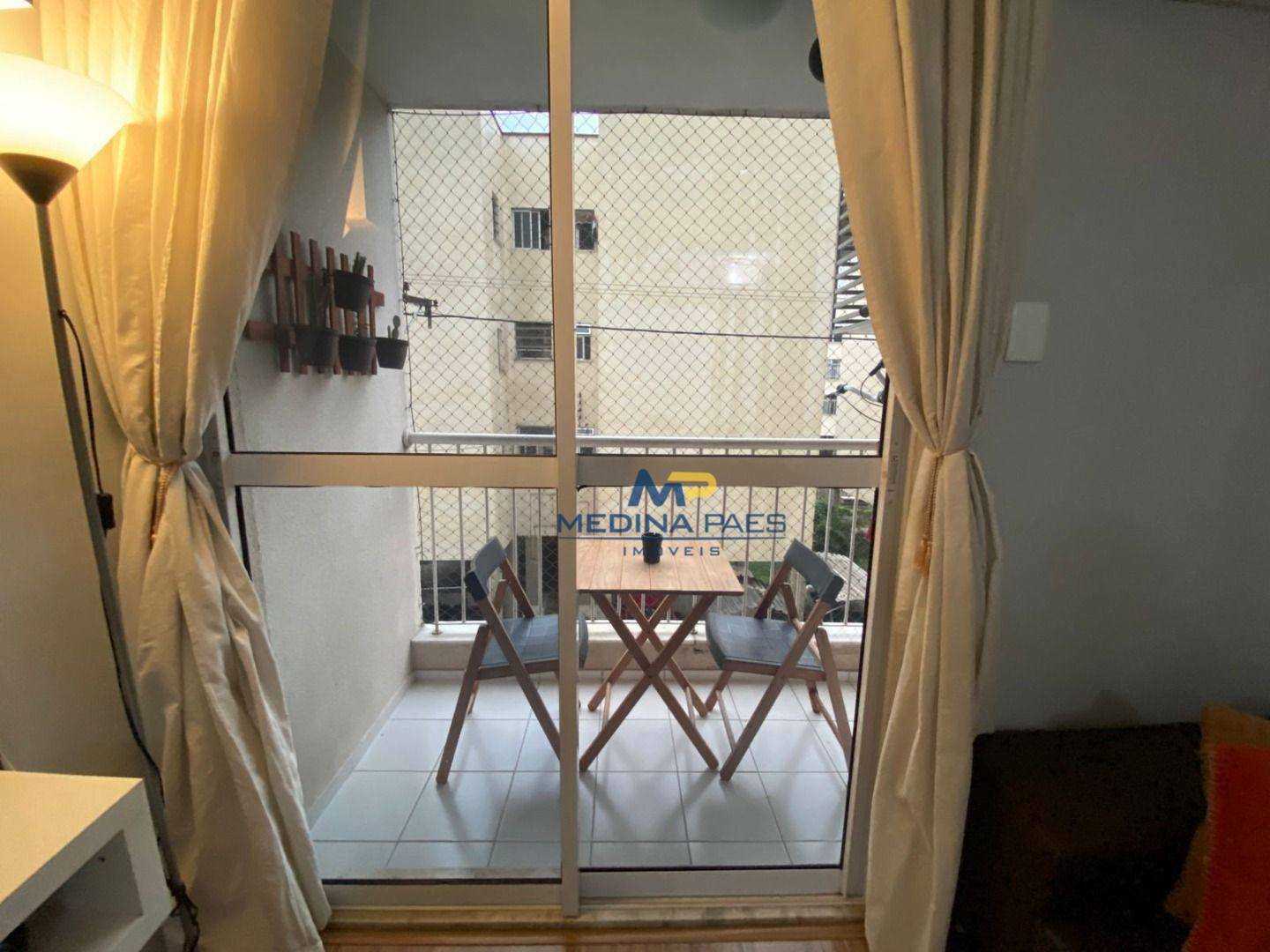 Apartamento à venda com 2 quartos, 60m² - Foto 13