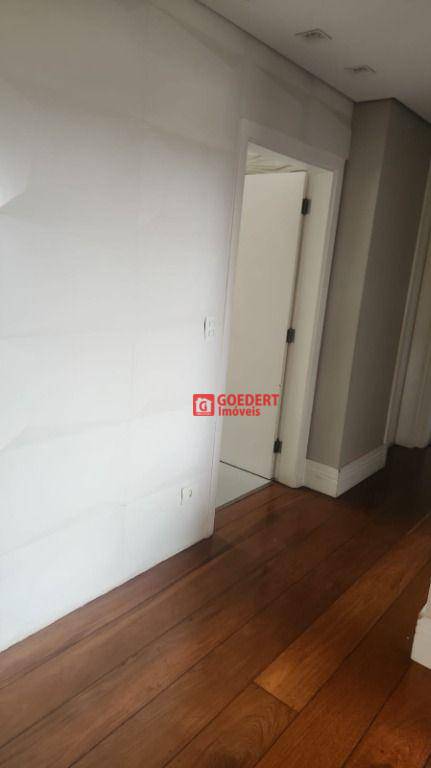 Apartamento para alugar com 4 quartos, 168m² - Foto 6