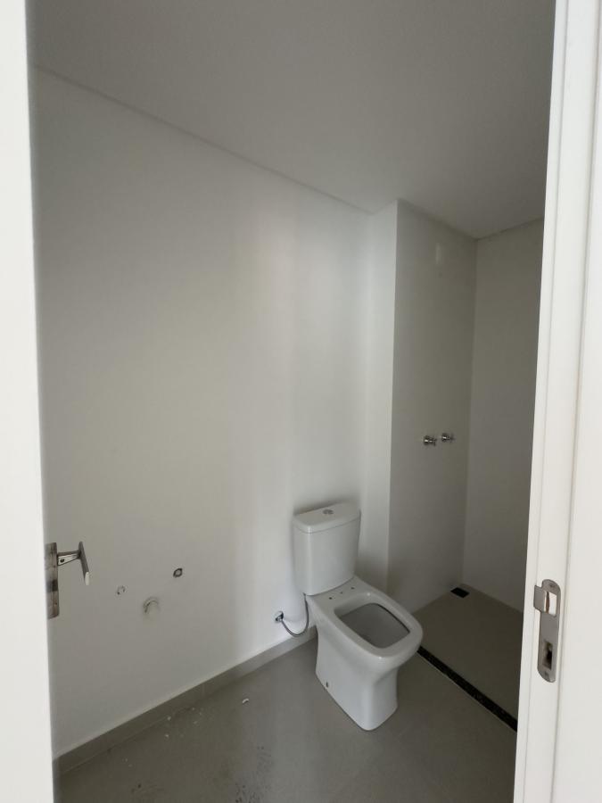 Apartamento à venda com 2 quartos, 67m² - Foto 9