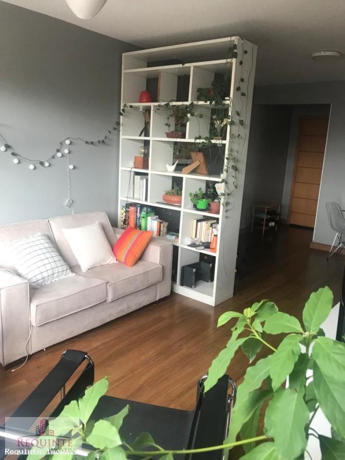 Apartamento à venda com 3 quartos, 97m² - Foto 4