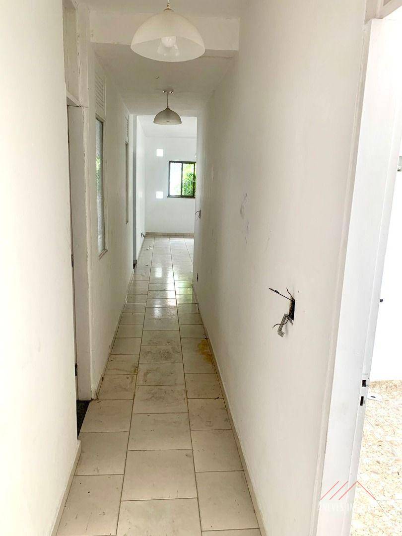 Casa para alugar com 3 quartos, 200m² - Foto 5