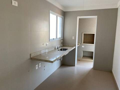 Apartamento à venda com 3 quartos, 135m² - Foto 12