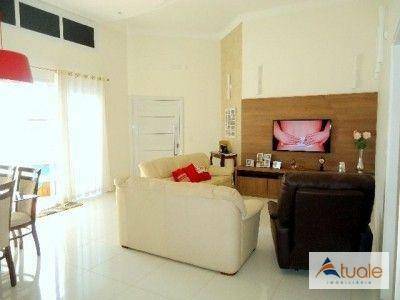 Casa de Condomínio à venda com 3 quartos, 207m² - Foto 1