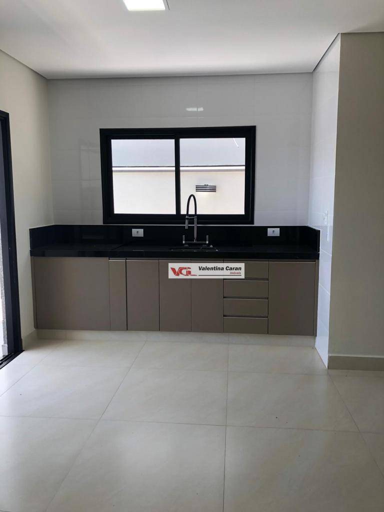 Sobrado à venda com 3 quartos, 136m² - Foto 4