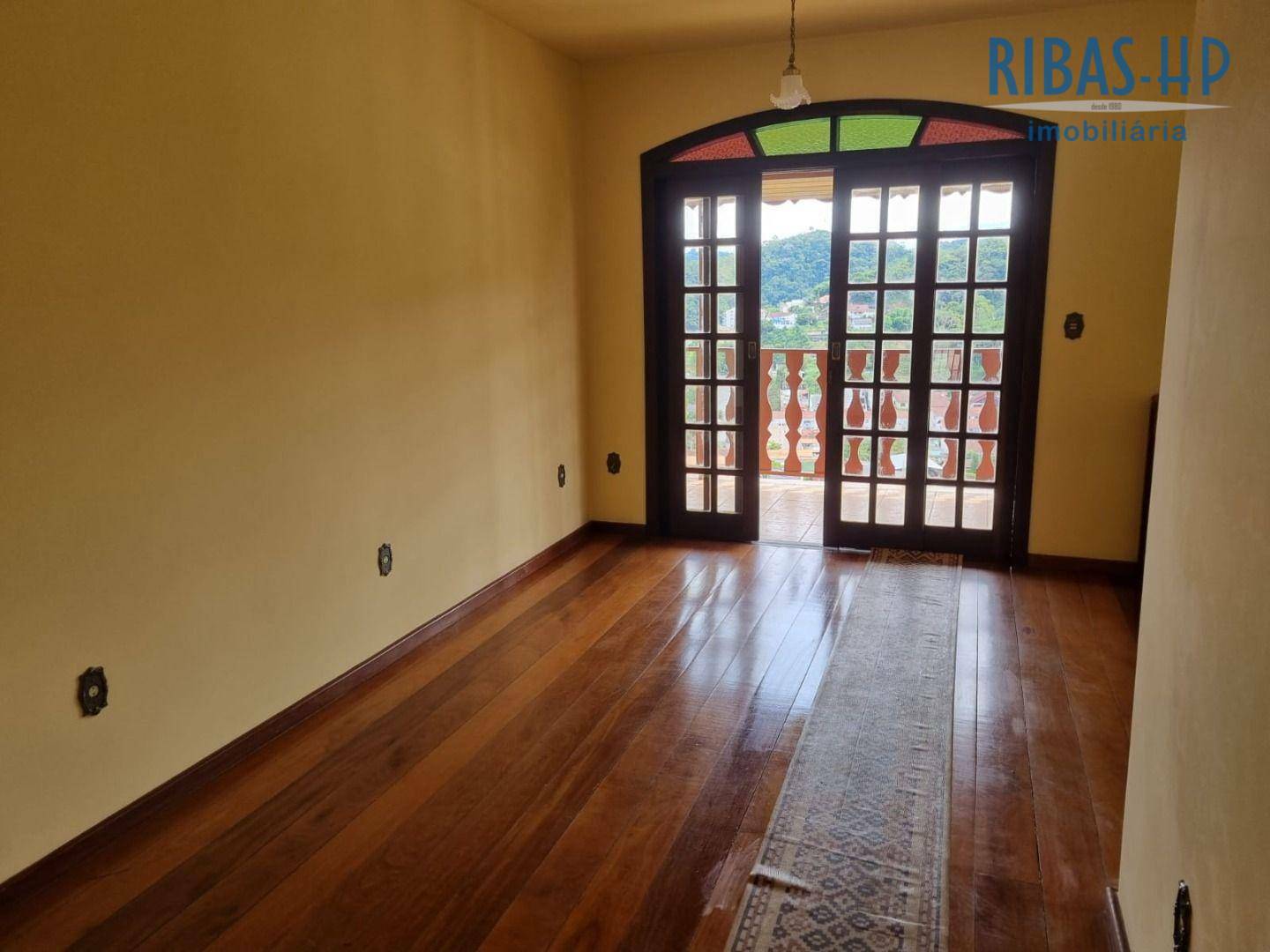 Casa de Condomínio à venda com 3 quartos, 300m² - Foto 15