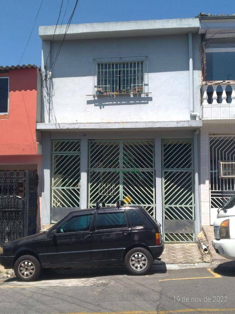 Sobrado à venda com 2 quartos, 180m² - Foto 1