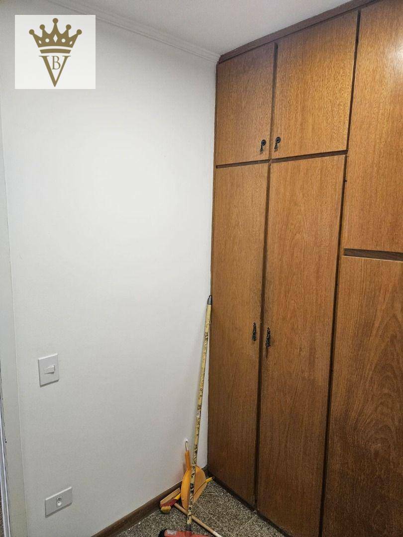 Apartamento para alugar com 3 quartos, 175m² - Foto 8