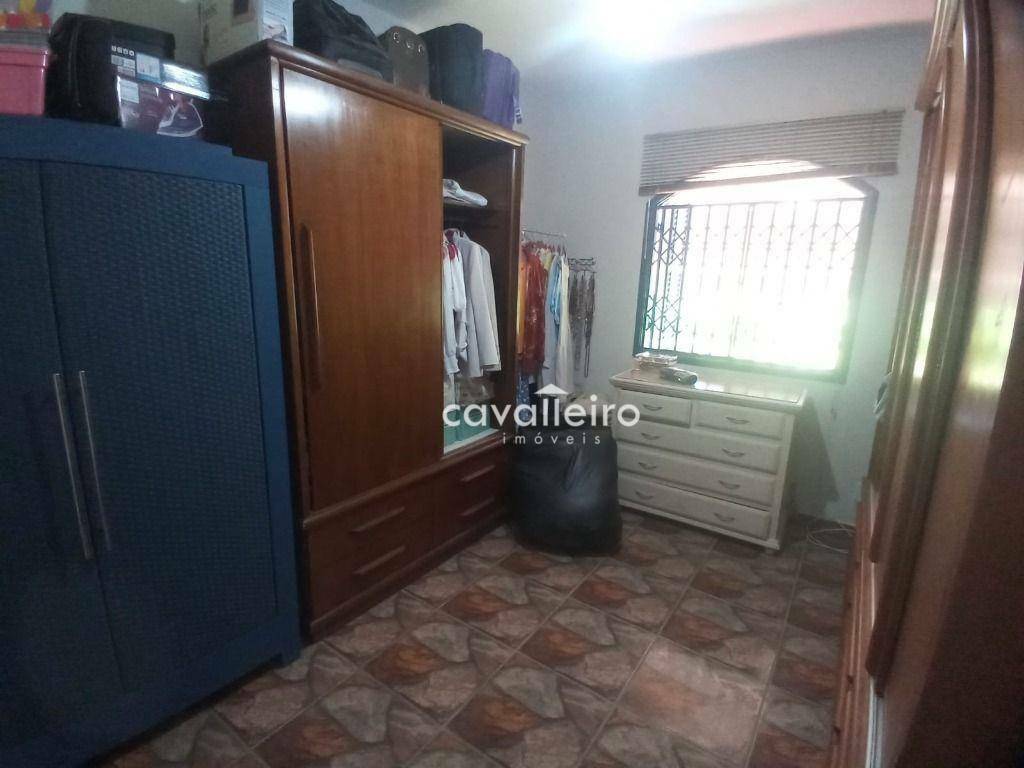 Casa à venda com 5 quartos, 226m² - Foto 17