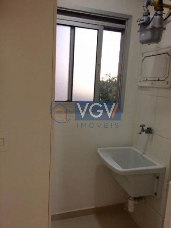 Apartamento à venda com 2 quartos, 55m² - Foto 12