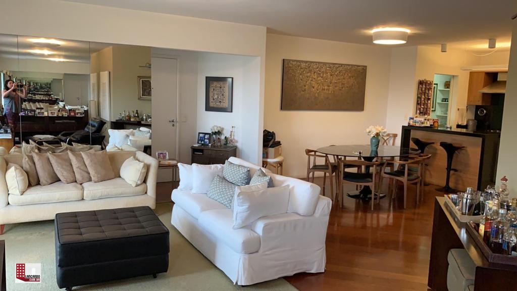 Apartamento à venda com 3 quartos, 137m² - Foto 1