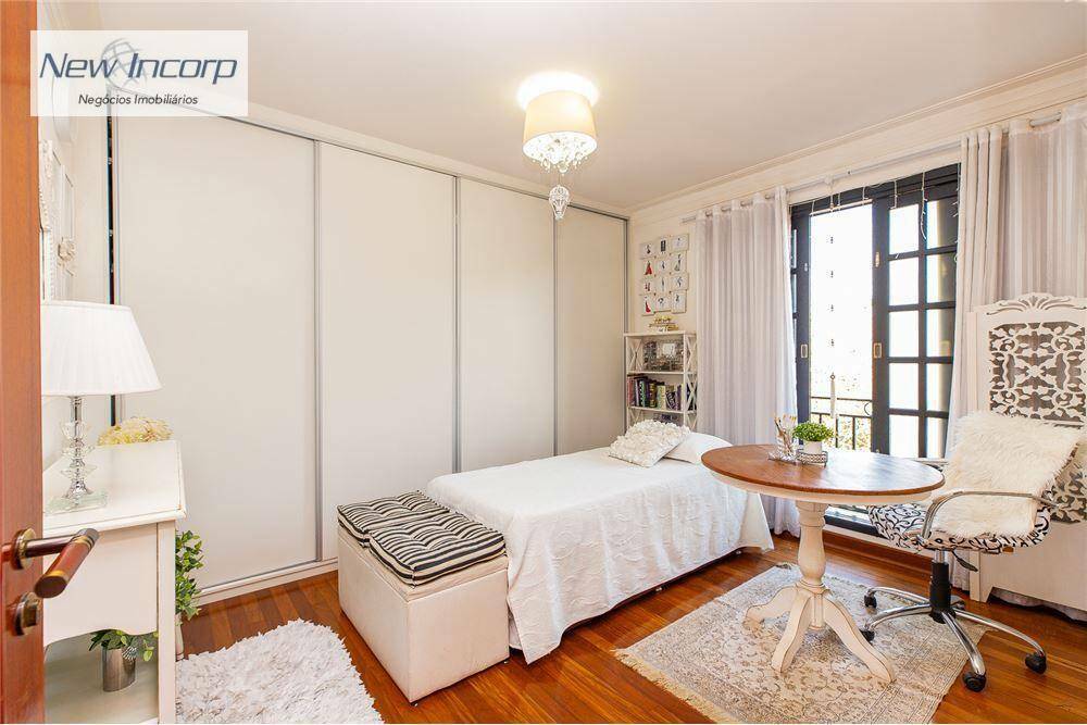 Casa à venda com 3 quartos, 228m² - Foto 34